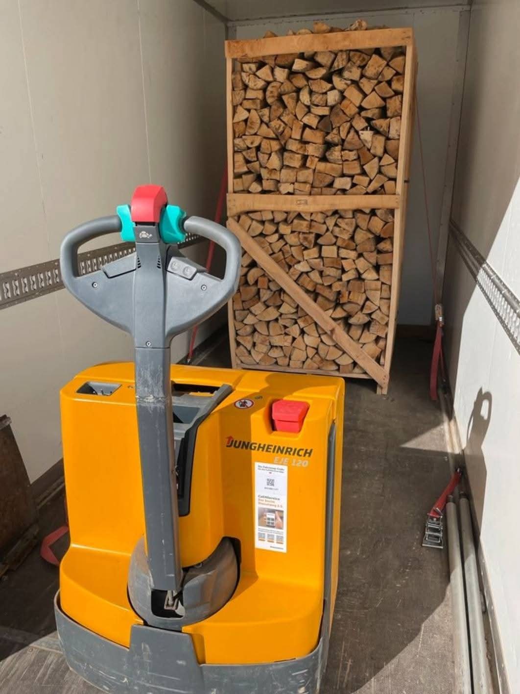 Premium Buchenholz 20 RM – Kammergetrocknetes Brennholz